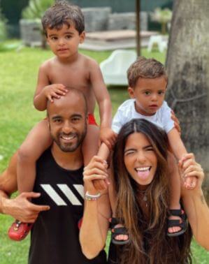 Larissa Saad with her husband Lucas Moura and their boys Miguel and Pedro.